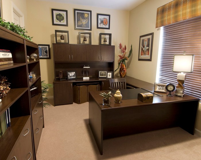 How to Decorate a Small Business Office Tips and Ideas for a Productive Workspace